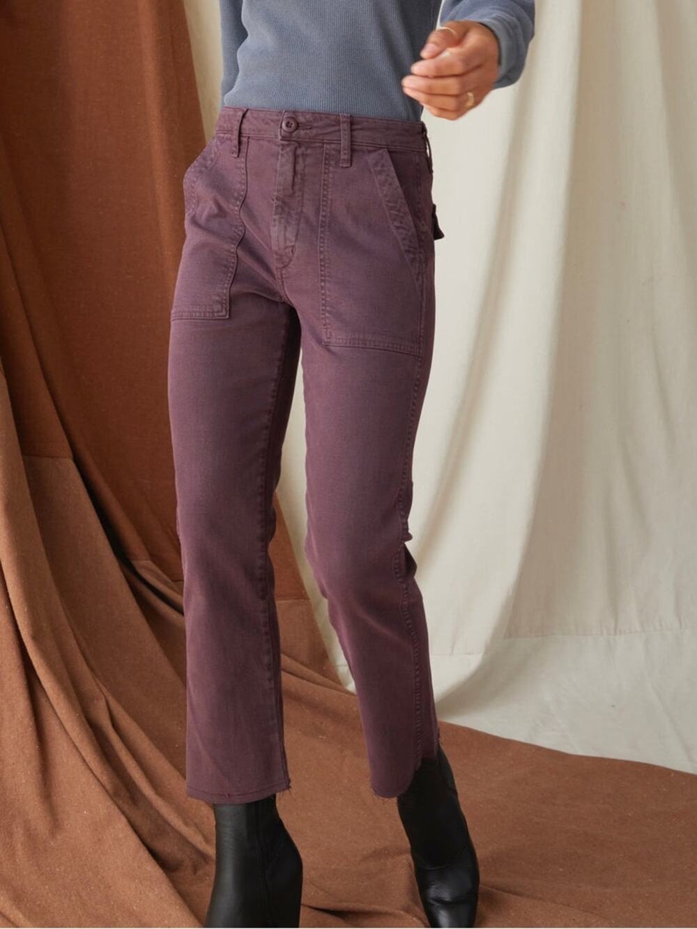 AMO Easy Army Trouser 24 Burgundy Utility Crop Pants Raw Hem High Rise